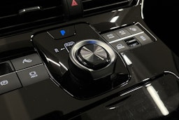 musta Toyota bZ4X 2024 kuva 29.