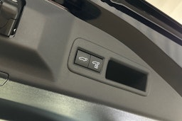 musta Toyota bZ4X 2025 kuva 15.