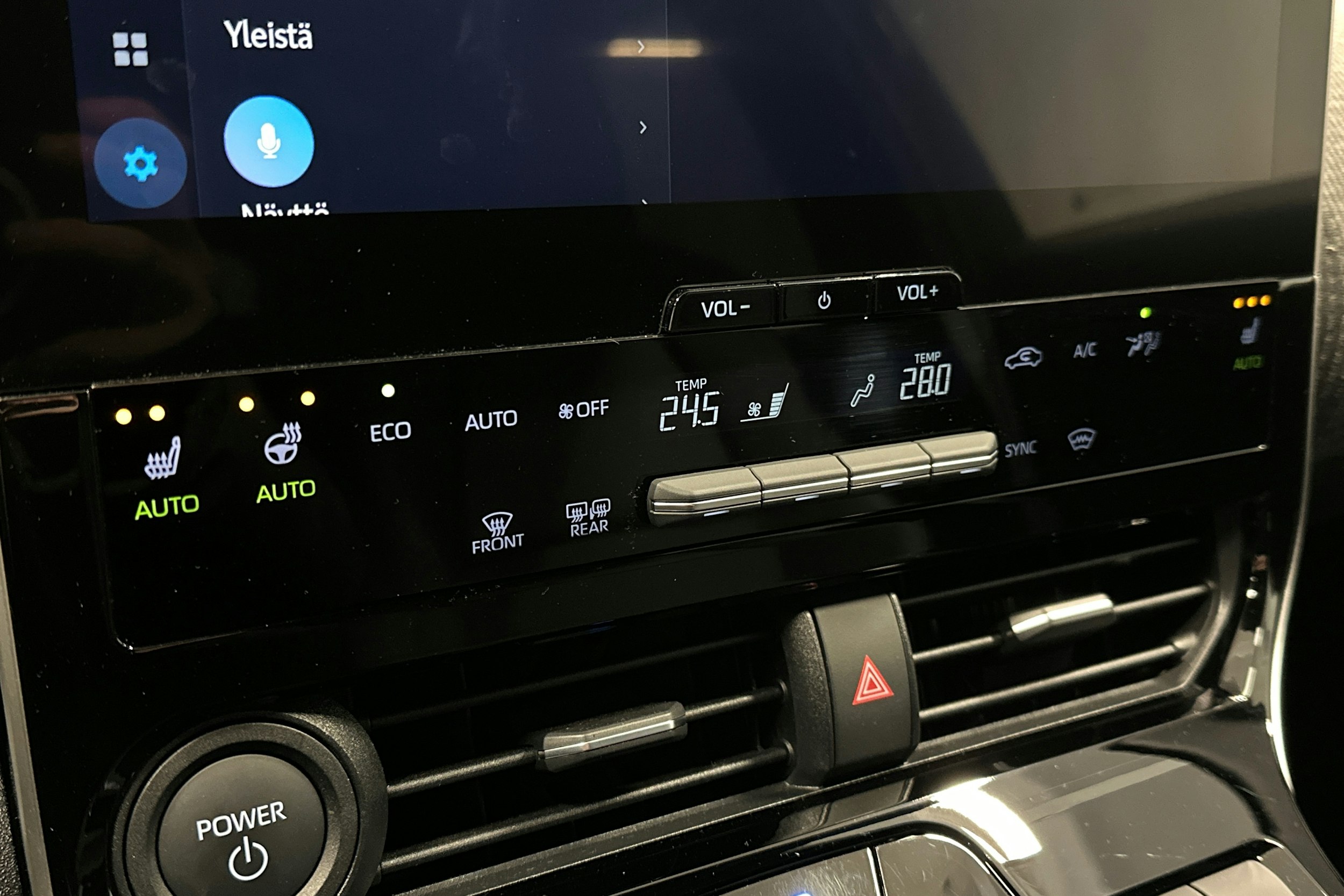 musta Toyota bZ4X 2025 kuva 29.