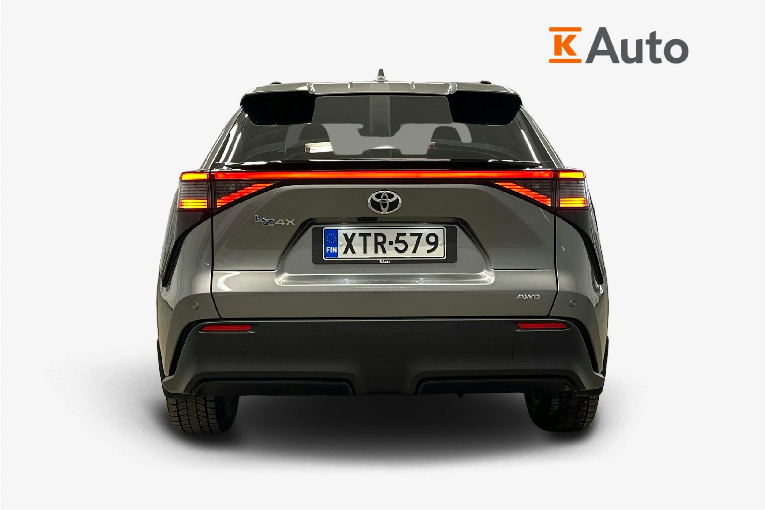 harmaa Toyota bZ4X 2025 kuva 3.