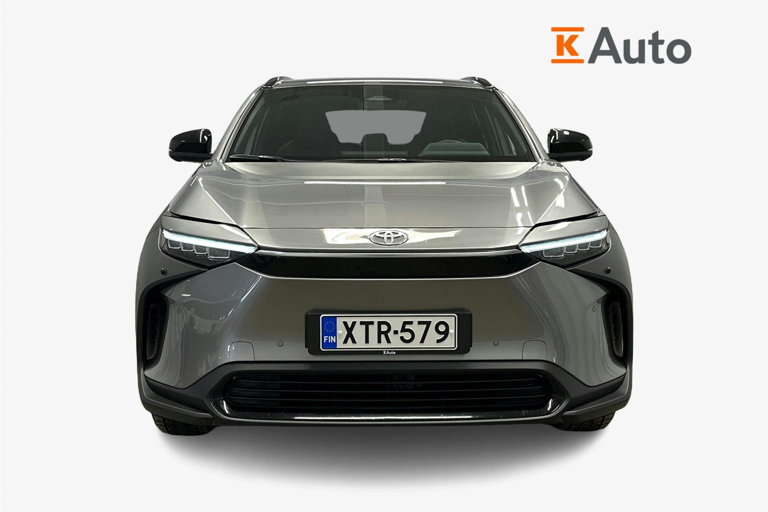 harmaa Toyota bZ4X 2025 kuva 5.