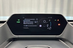 harmaa Toyota bZ4X 2025 kuva 25.