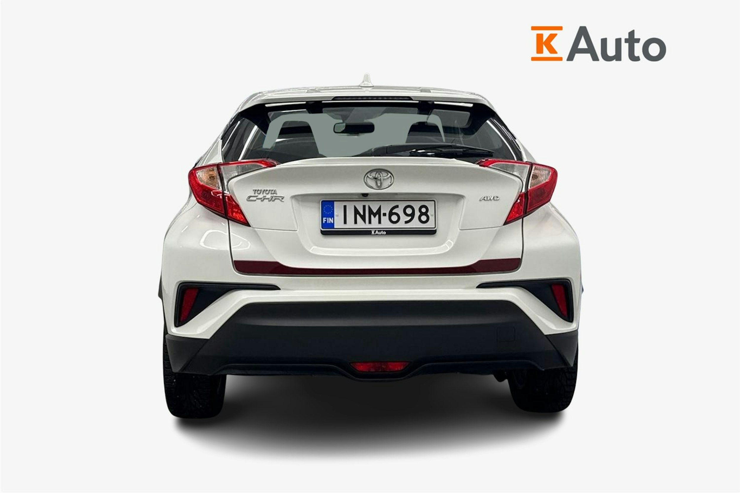 valkoinen Toyota C-HR 2016 kuva 3.