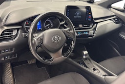 valkoinen Toyota C-HR 2016 kuva 7.