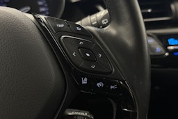 valkoinen Toyota C-HR 2016 kuva 15.