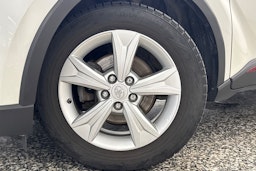 valkoinen Toyota C-HR 2016 kuva 37.