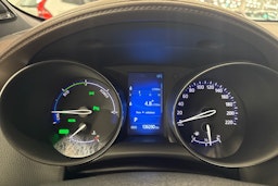 harmaa Toyota C-HR 2016 kuva 14.