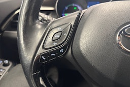 harmaa Toyota C-HR 2016 kuva 16.