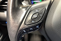 Musta Toyota C-HR 2017 kuva 15.