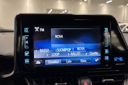 met. sininen Toyota C-HR 2017 kuva 17.