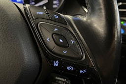 met. sininen Toyota C-HR 2017 kuva 23.