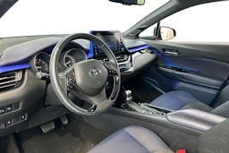 sininen Toyota C-HR 2017 kuva 6.