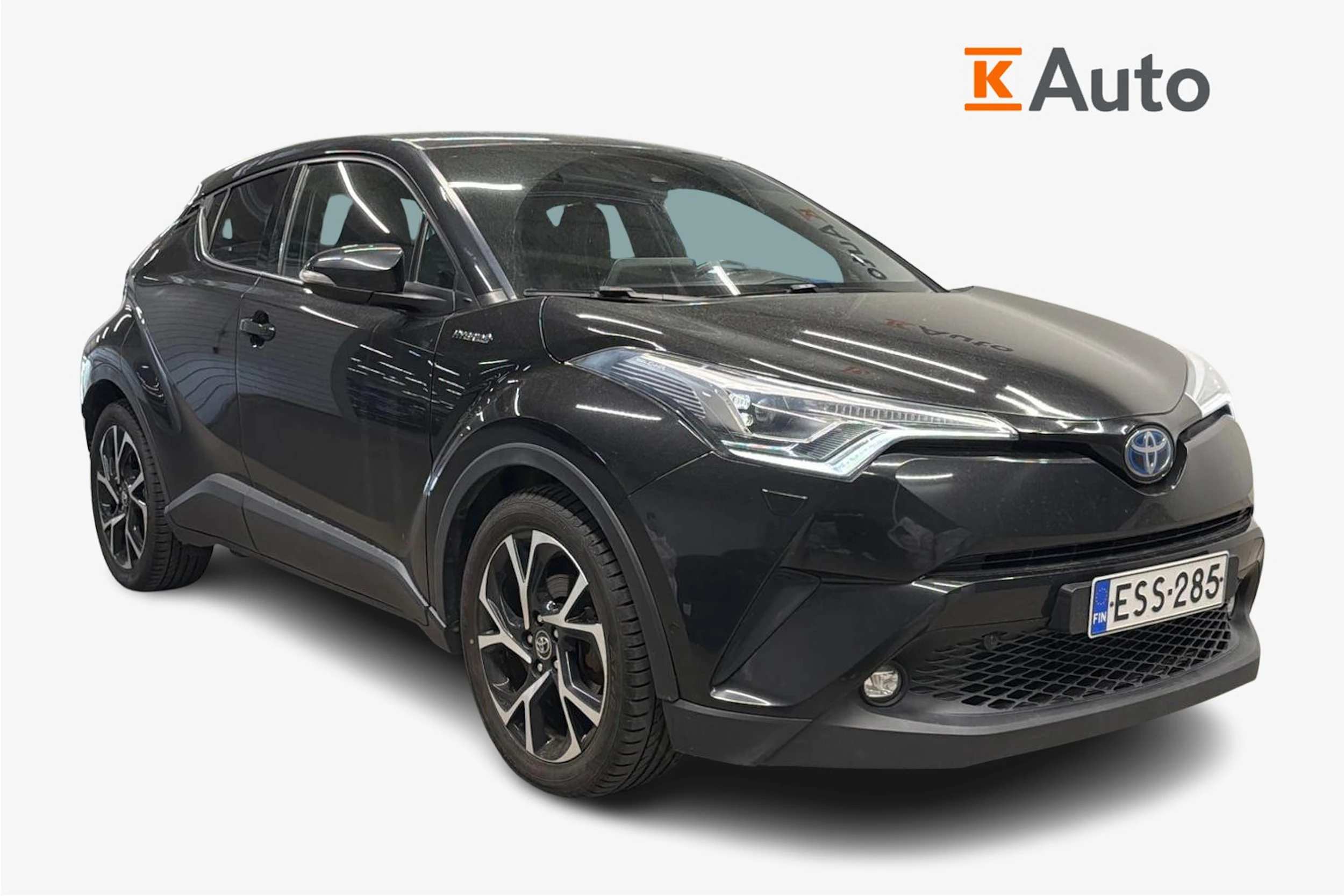 musta Toyota C-HR 2017 kuva 1.