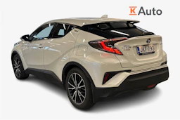 valkoinen Toyota C-HR 2017 kuva 2.