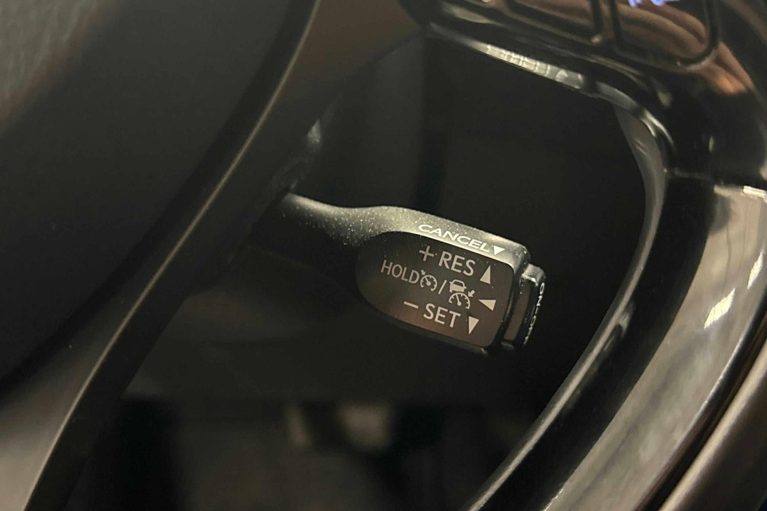 valkoinen Toyota C-HR 2017 kuva 18.