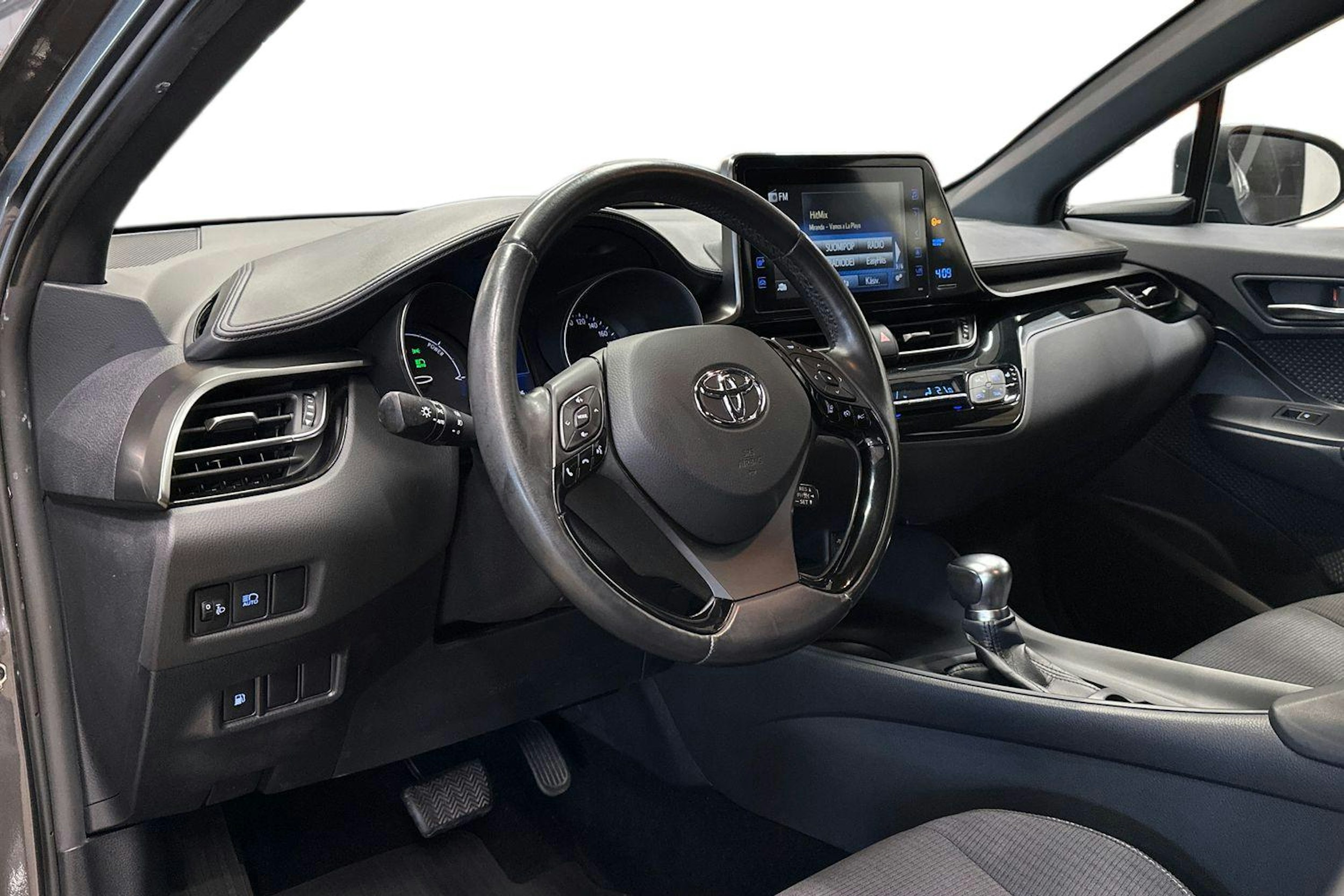 harmaa Toyota C-HR 2017 kuva 10.