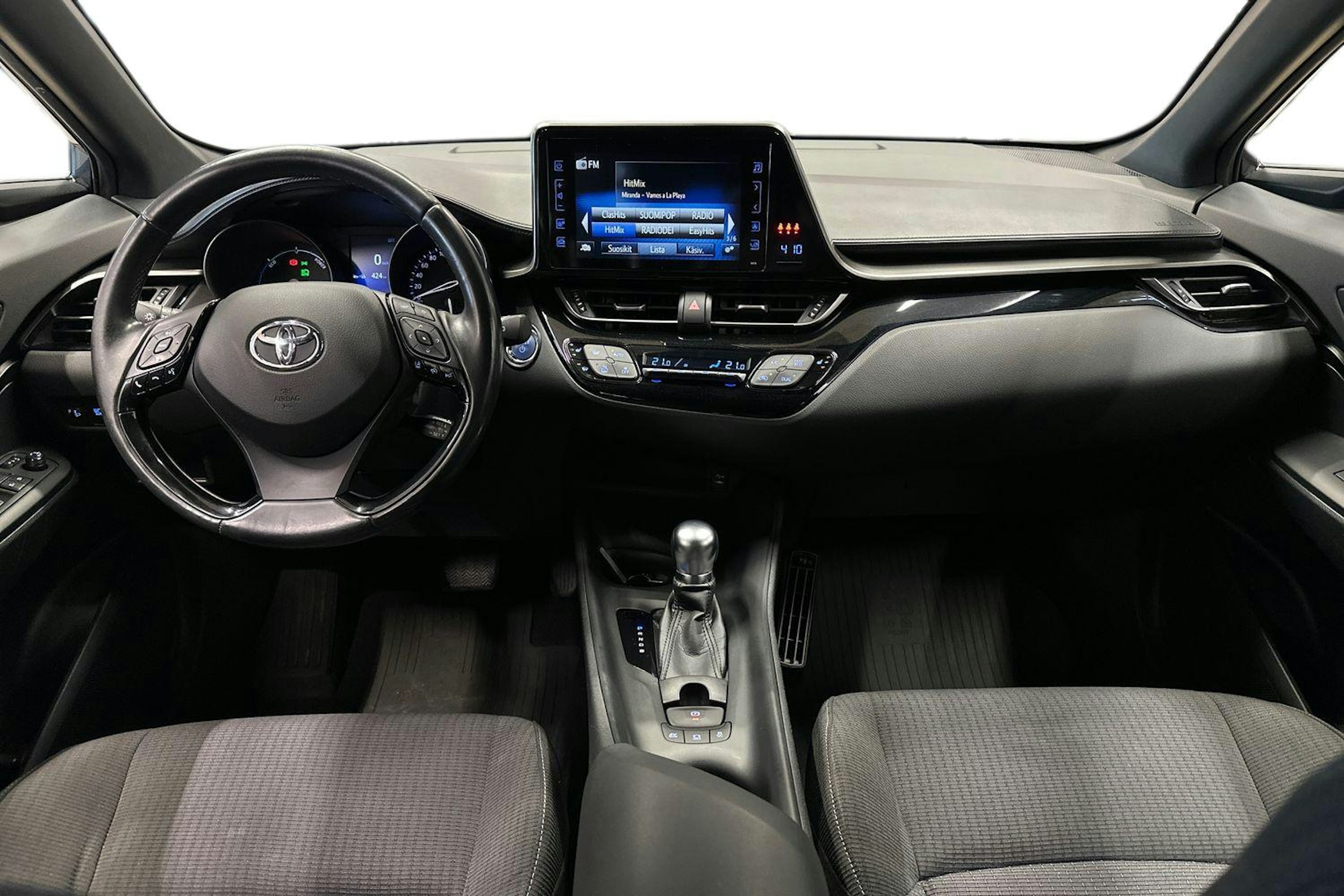 harmaa Toyota C-HR 2017 kuva 11.