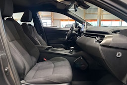 harmaa Toyota C-HR 2017 kuva 14.