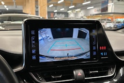harmaa Toyota C-HR 2017 kuva 18.