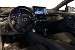 Hopea Toyota C-HR 2017 kuva 7.