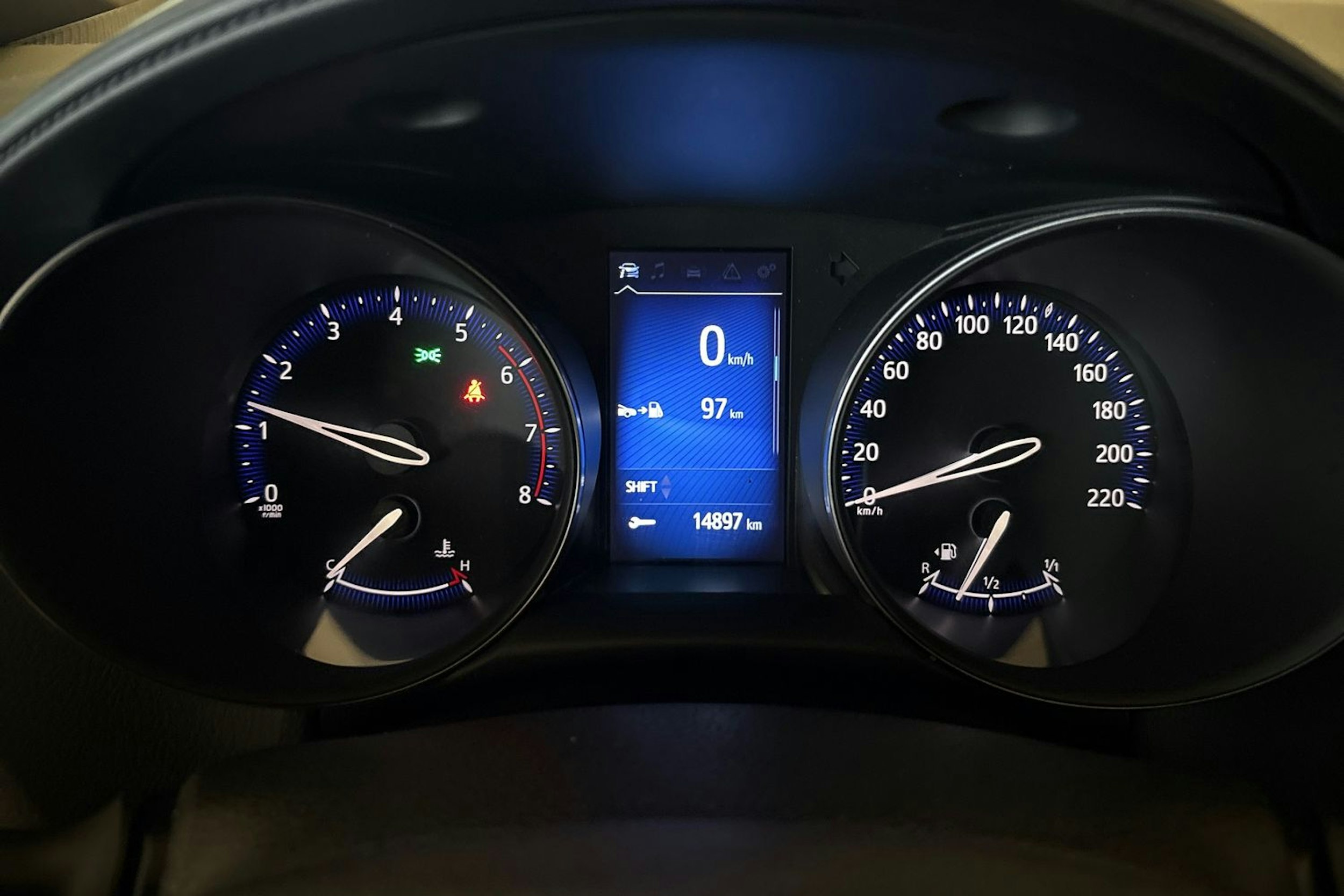 Hopea Toyota C-HR 2017 kuva 14.