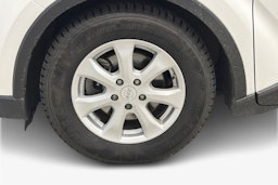 valkoinen Toyota C-HR 2017 kuva 11.