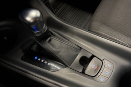 valkoinen Toyota C-HR 2017 kuva 25.