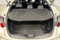 valkoinen Toyota C-HR 2017 kuva 29.