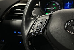 harmaa Toyota C-HR 2018 kuva 18.