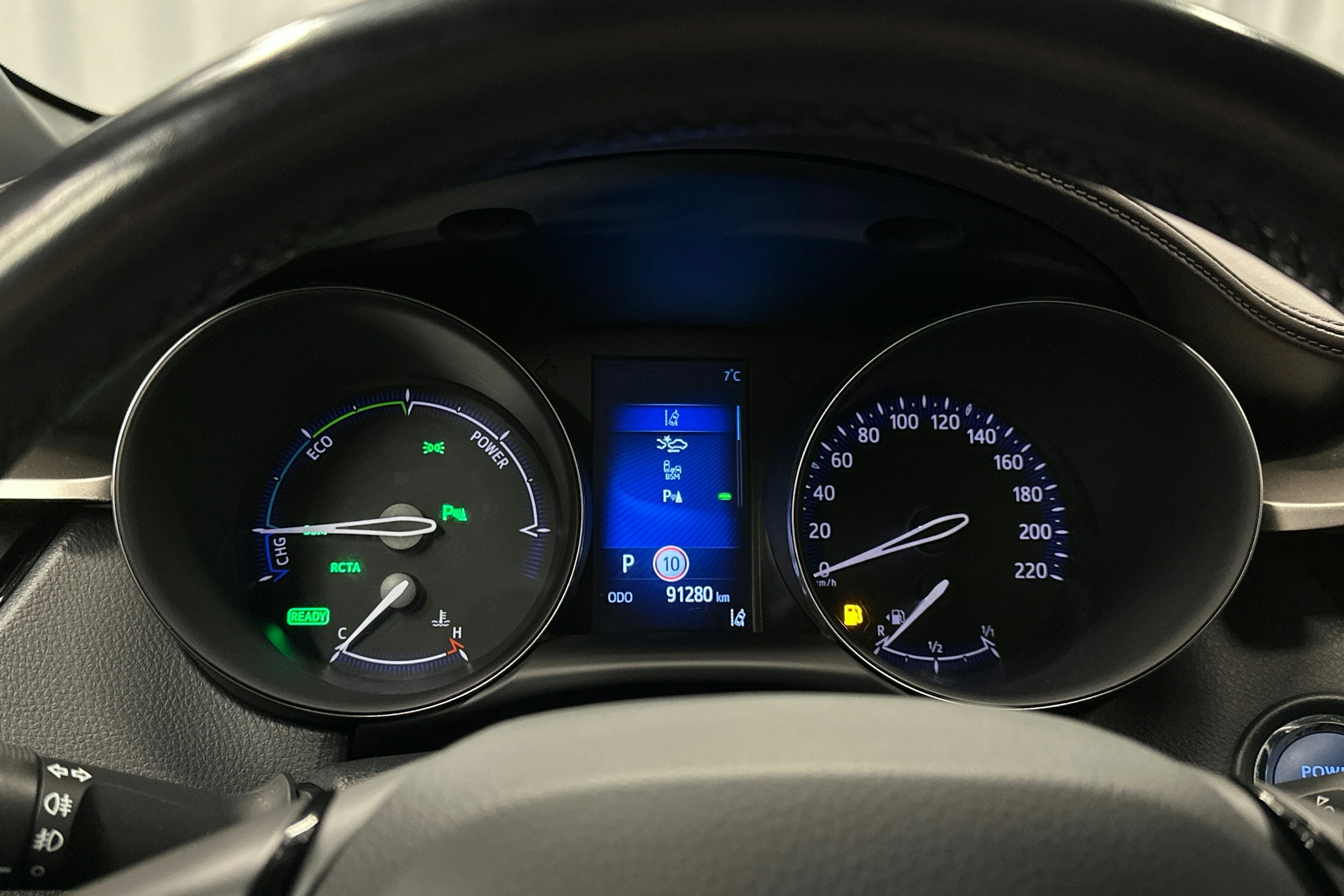 harmaa Toyota C-HR 2018 kuva 23.