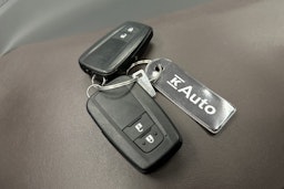 harmaa Toyota C-HR 2018 kuva 30.