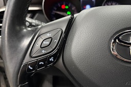 hopea Toyota C-HR 2018 kuva 16.