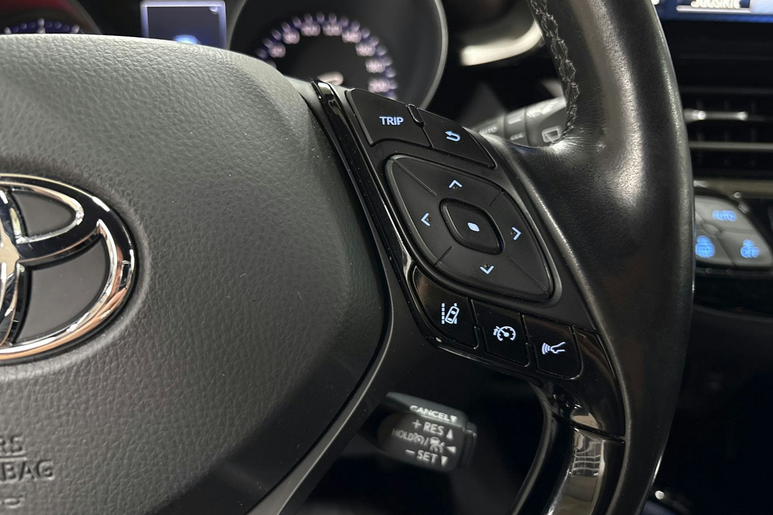 hopea Toyota C-HR 2018 kuva 17.