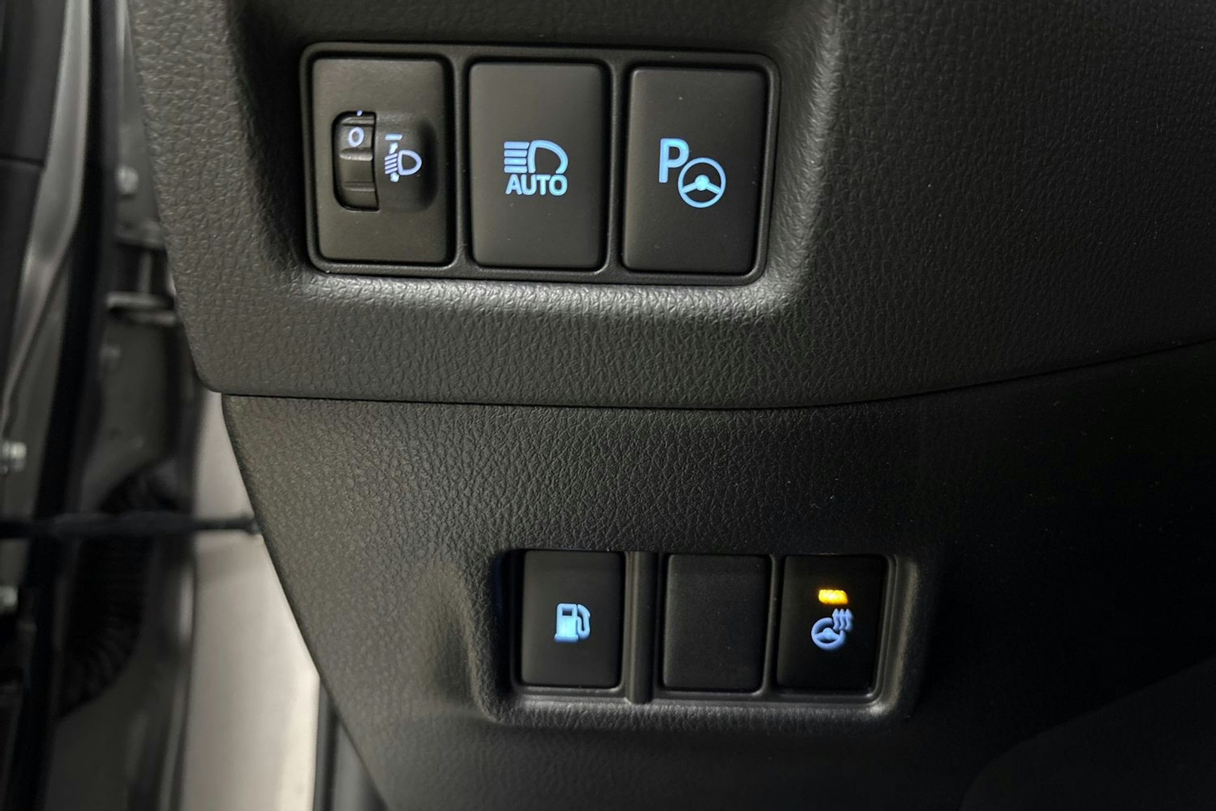 hopea Toyota C-HR 2018 kuva 26.