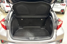 hopea Toyota C-HR 2018 kuva 28.