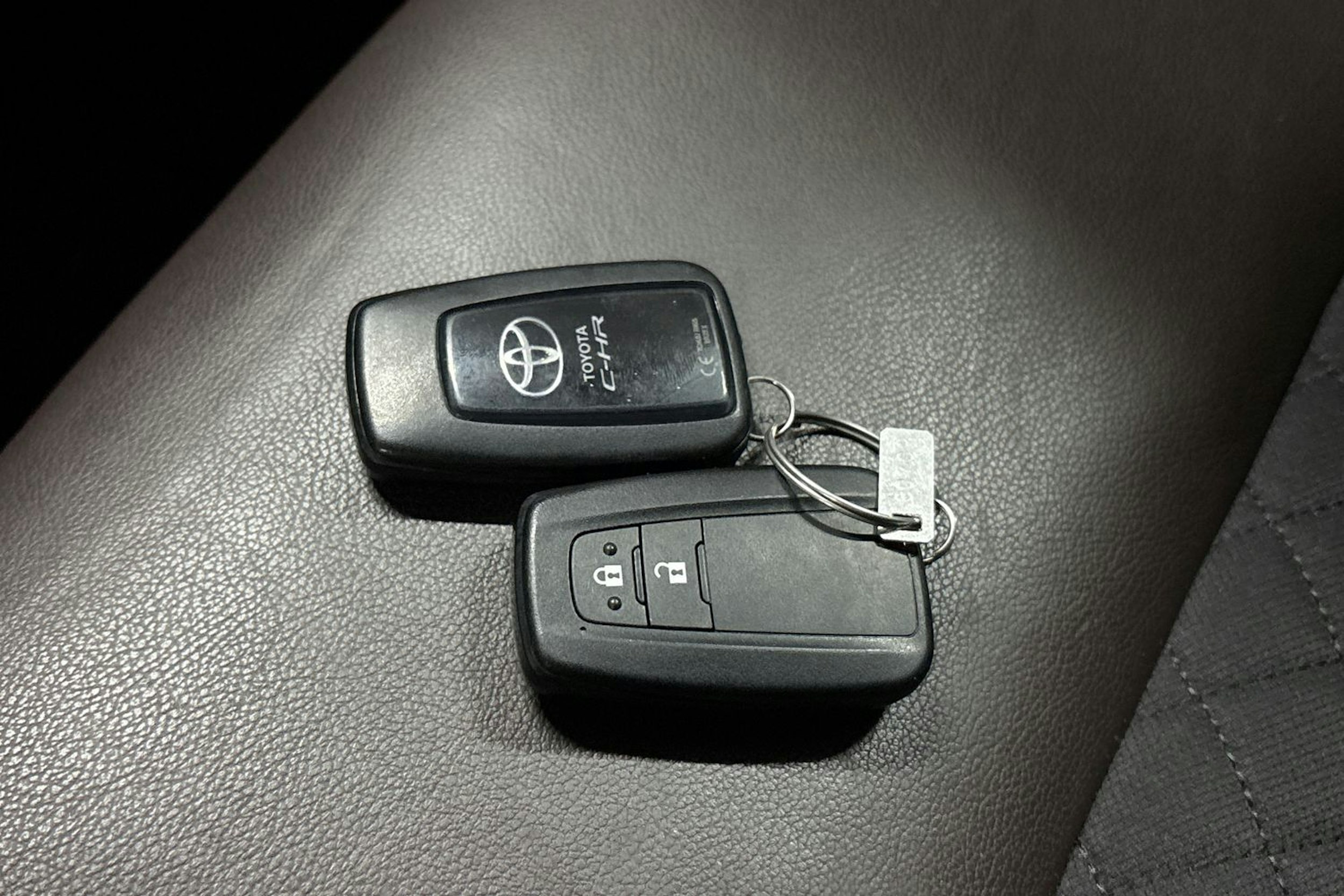 hopea Toyota C-HR 2018 kuva 30.