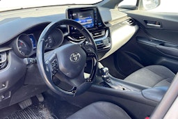 Hopea Toyota C-HR 2018 kuva 3.