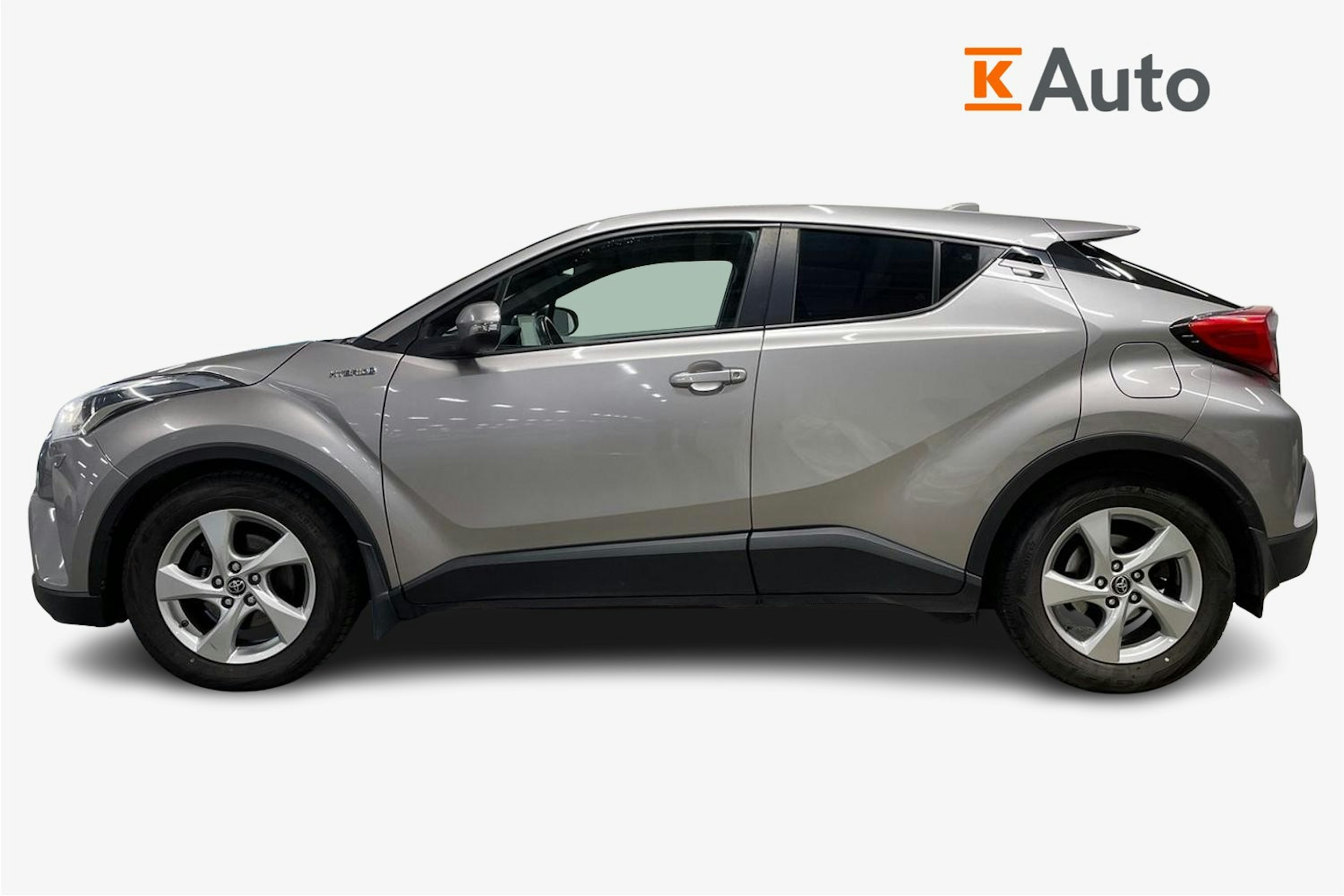 Hopea Toyota C-HR 2018 kuva 6.