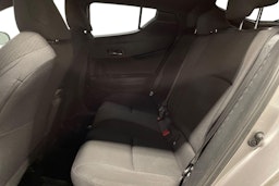 Hopea Toyota C-HR 2018 kuva 10.