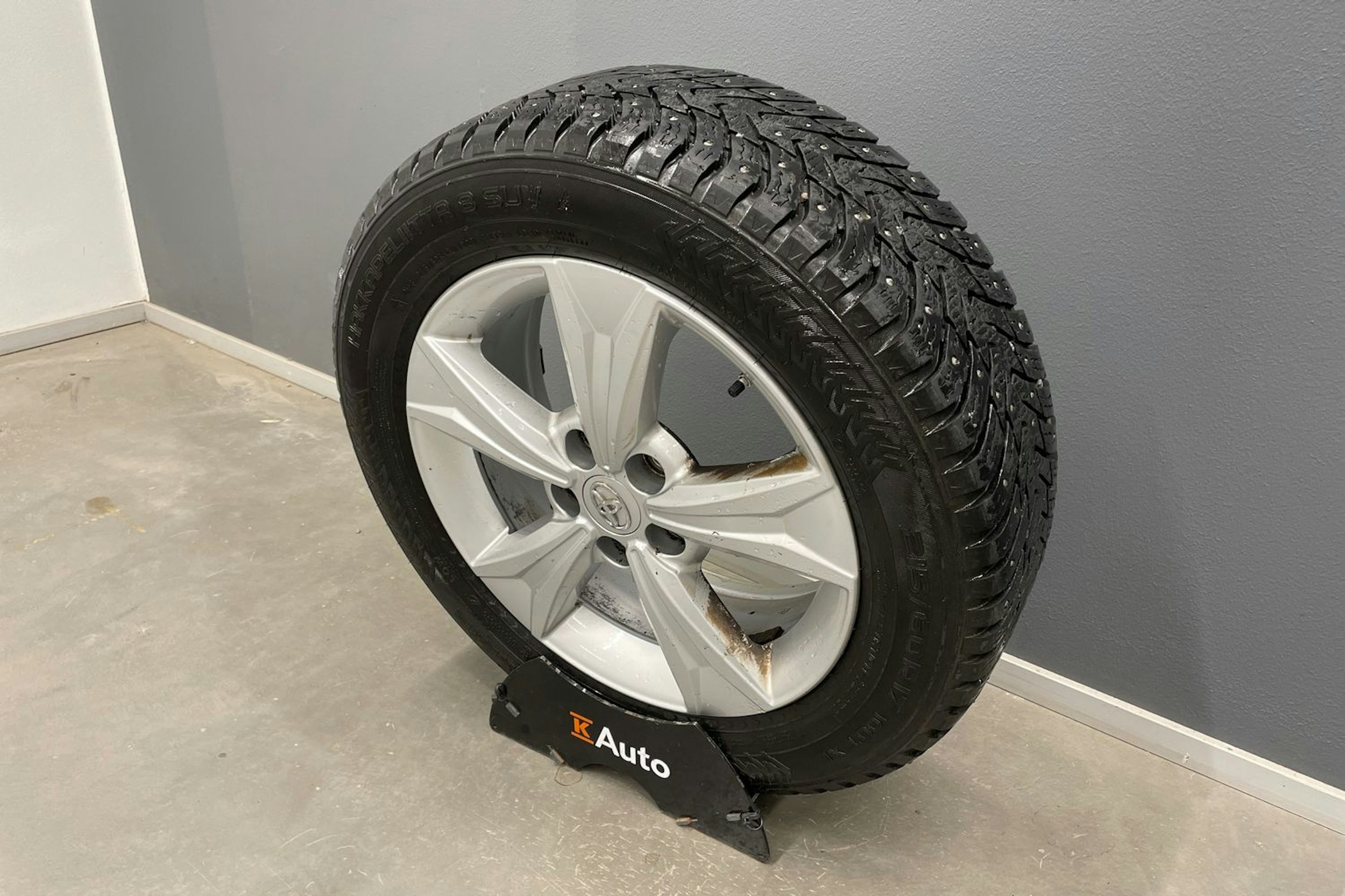 Hopea Toyota C-HR 2018 kuva 14.