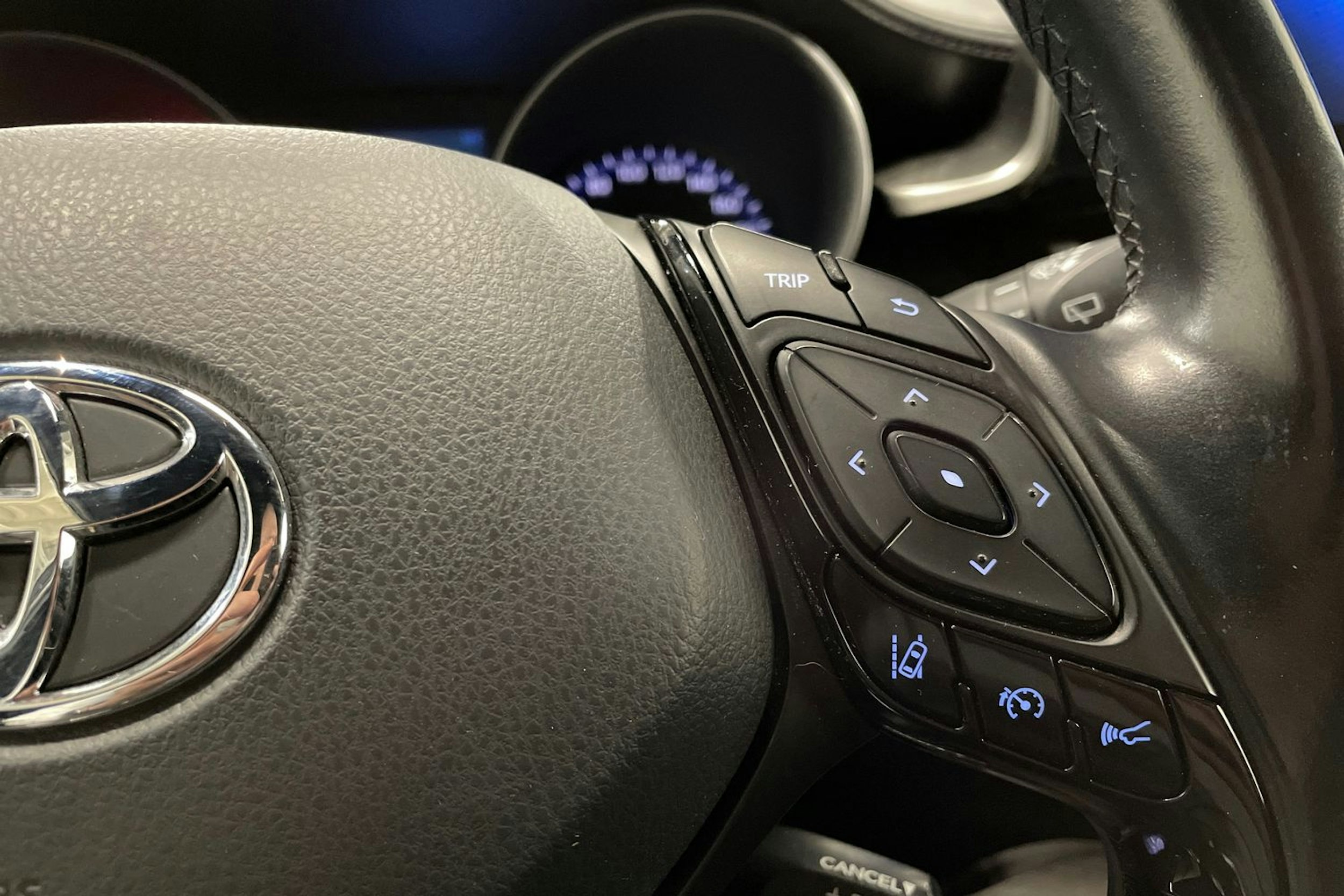 Hopea Toyota C-HR 2018 kuva 26.