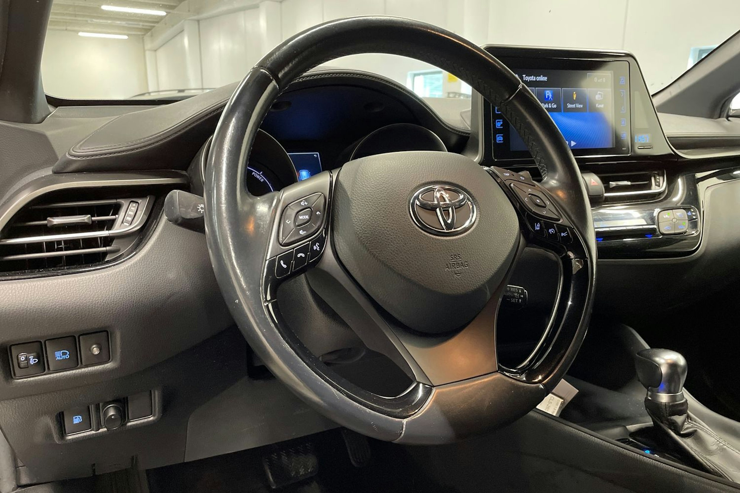 Hopea Toyota C-HR 2018 kuva 27.