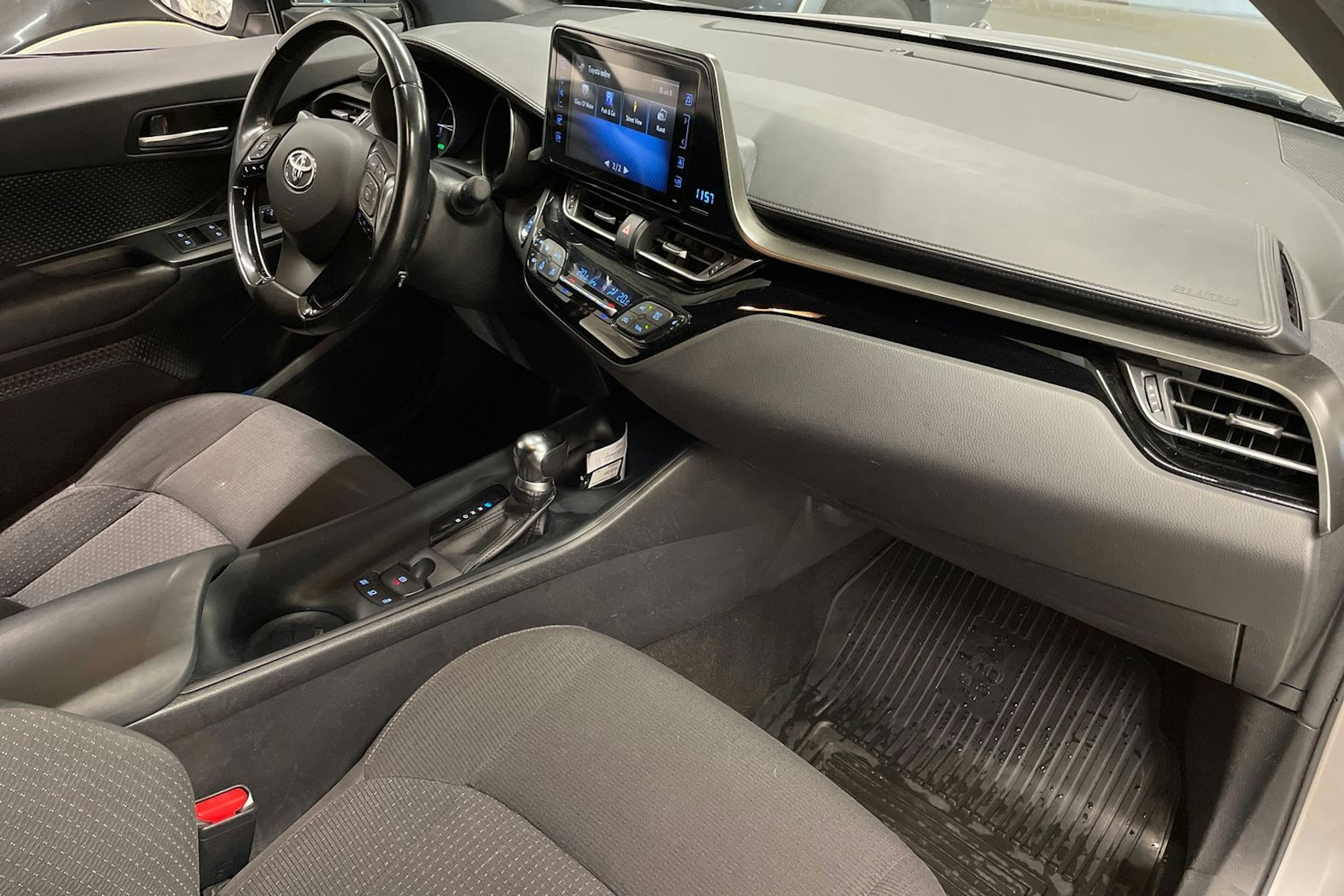 Hopea Toyota C-HR 2018 kuva 29.