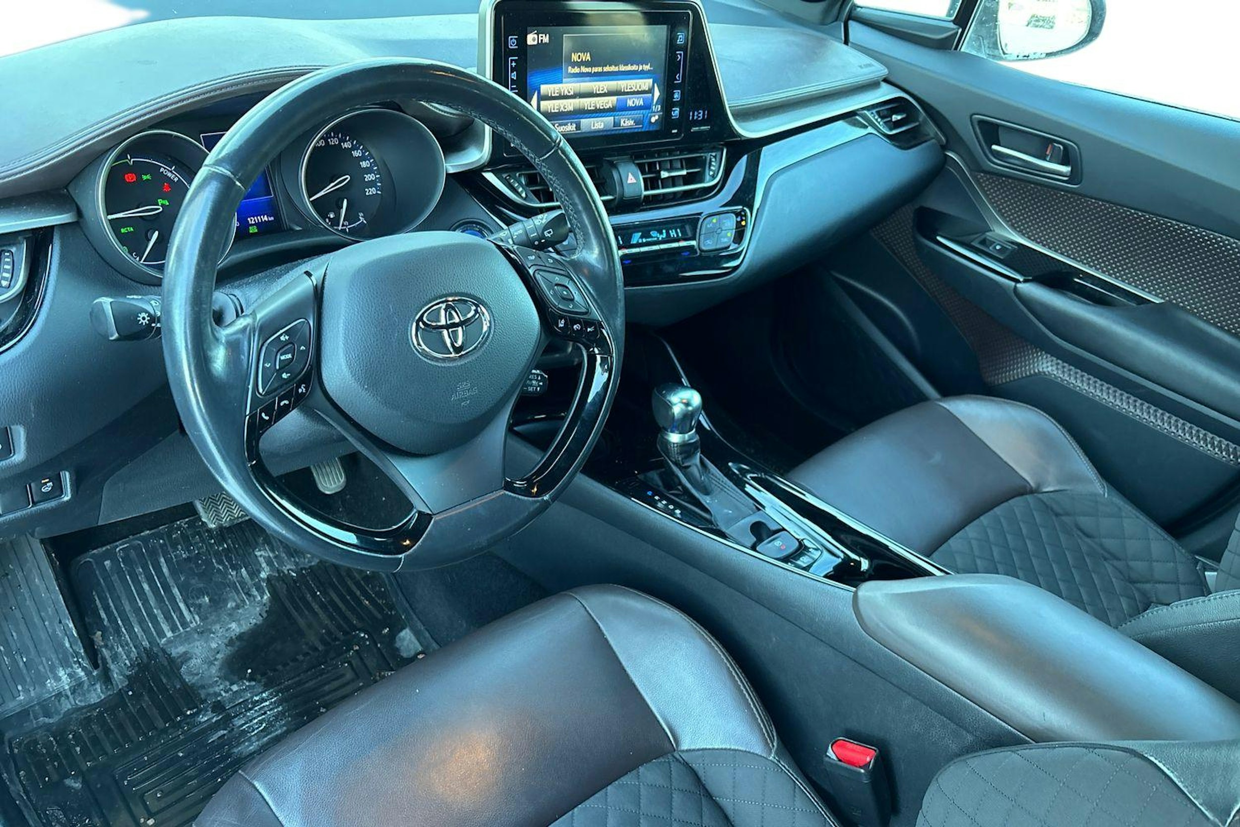 hopea Toyota C-HR 2018 kuva 3.