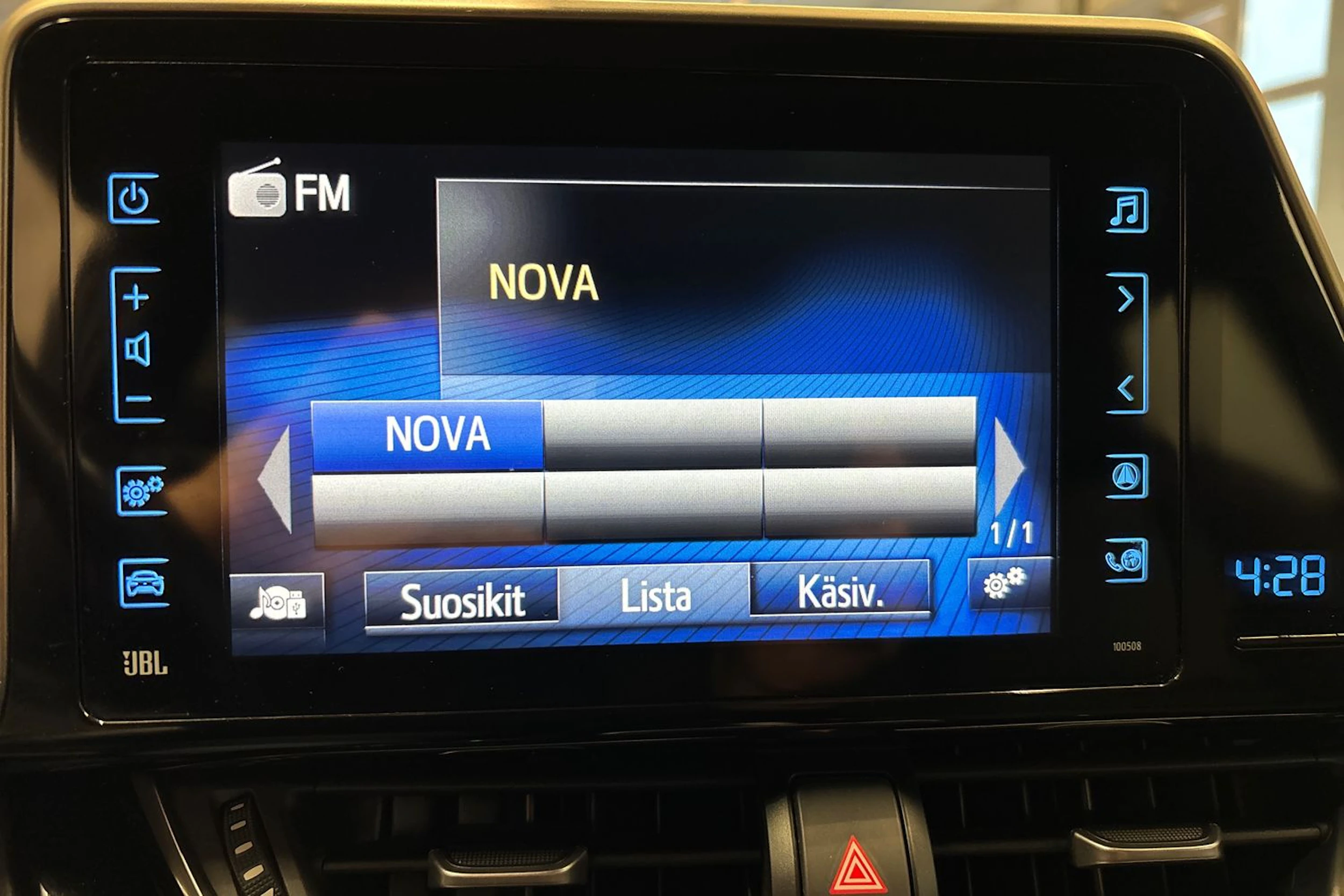 hopea Toyota C-HR 2018 kuva 18.