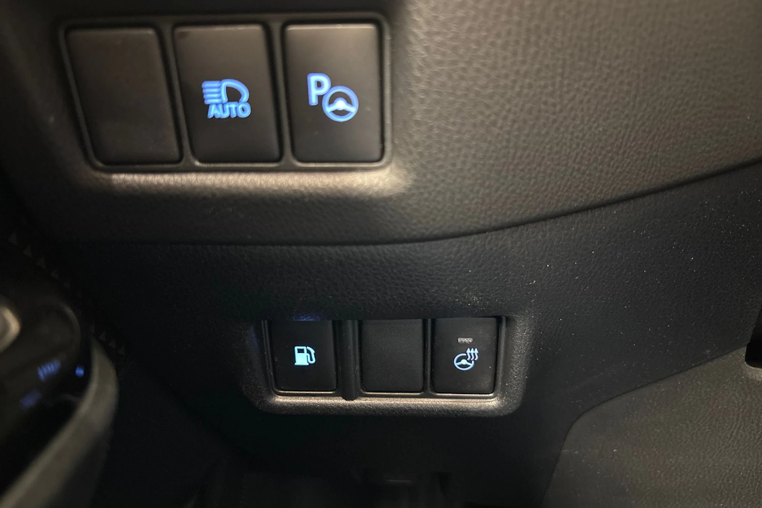 hopea Toyota C-HR 2018 kuva 28.