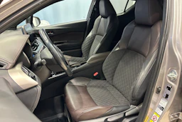 hopea Toyota C-HR 2018 kuva 30.