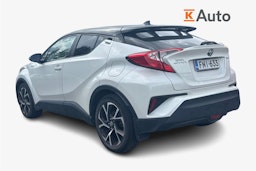 valkoinen Toyota C-HR 2018 kuva 2.