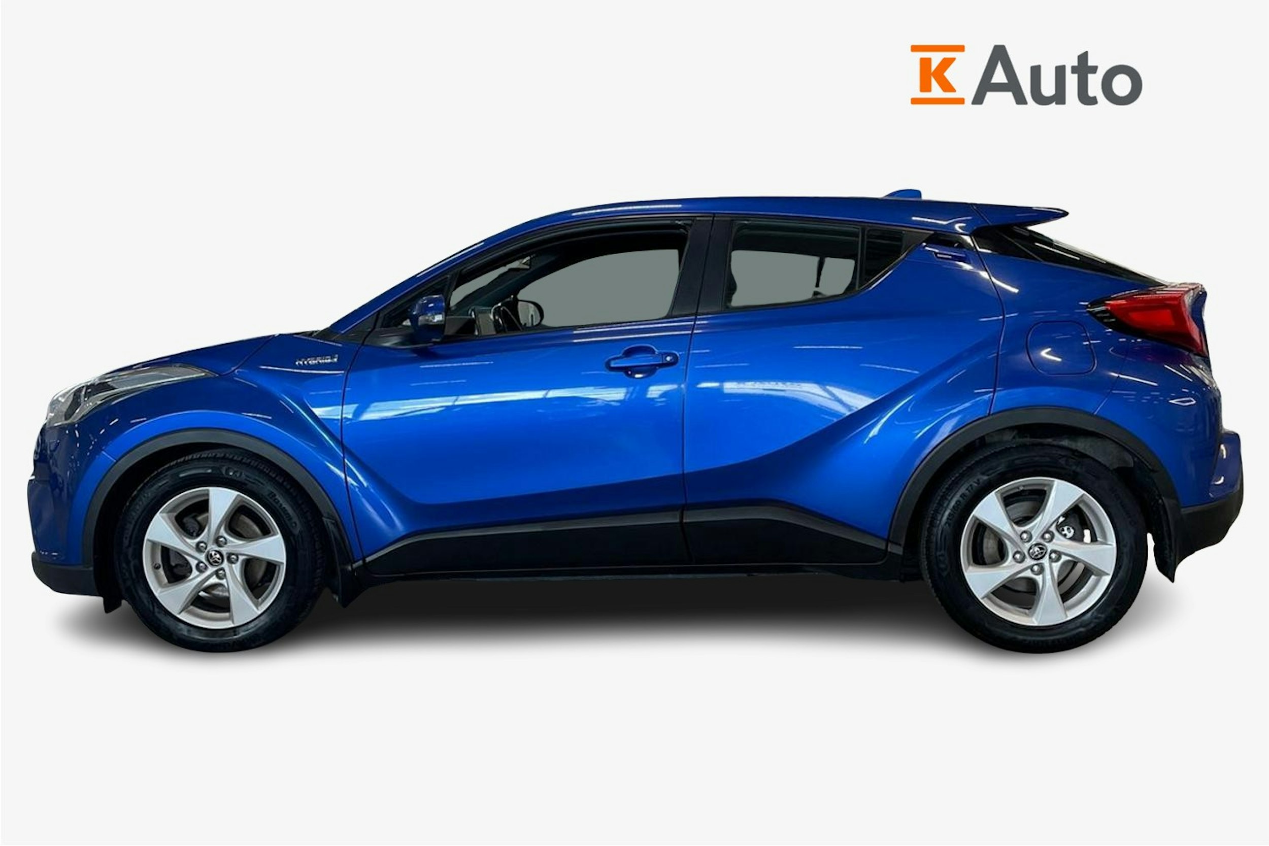sininen Toyota C-HR 2018 kuva 6.