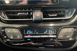 sininen Toyota C-HR 2018 kuva 26.